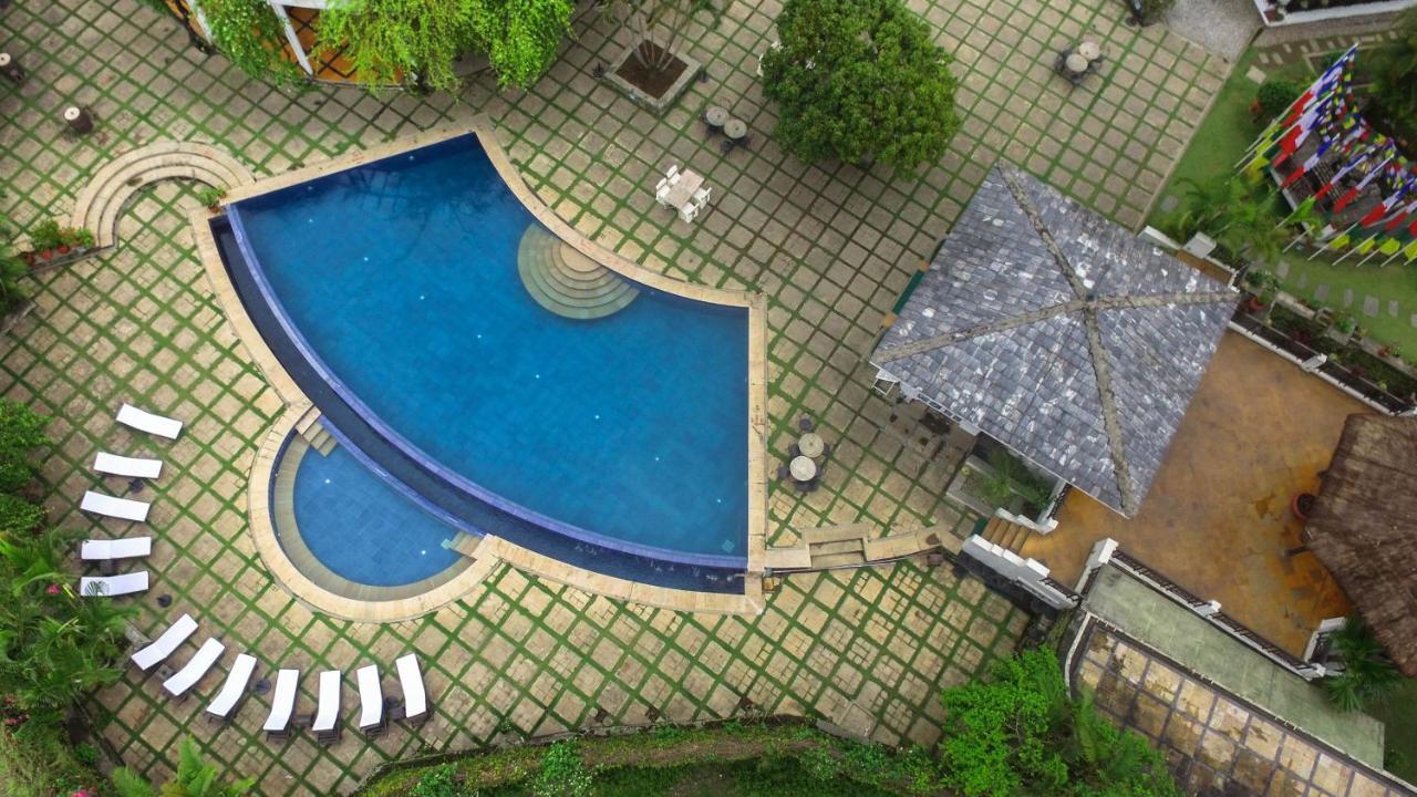 Shangri-La Village Resort, Pokhara Zewnętrze zdjęcie