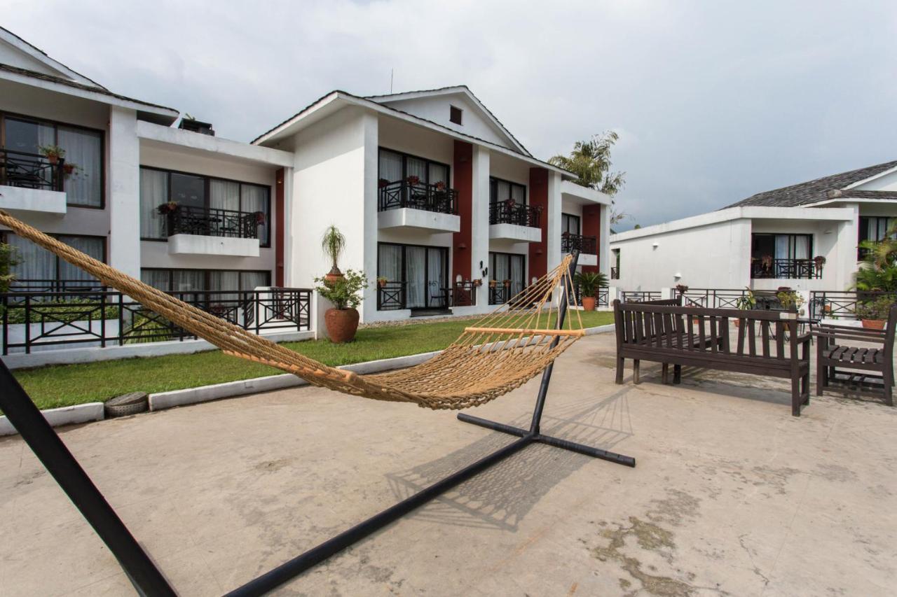 Shangri-La Village Resort, Pokhara Zewnętrze zdjęcie