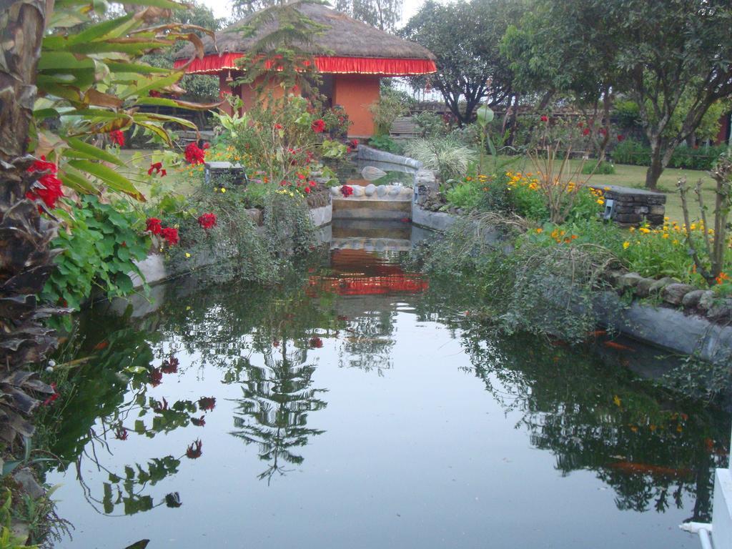 Shangri-La Village Resort, Pokhara Zewnętrze zdjęcie