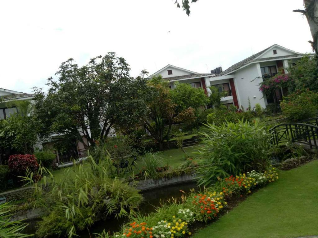 Shangri-La Village Resort, Pokhara Zewnętrze zdjęcie