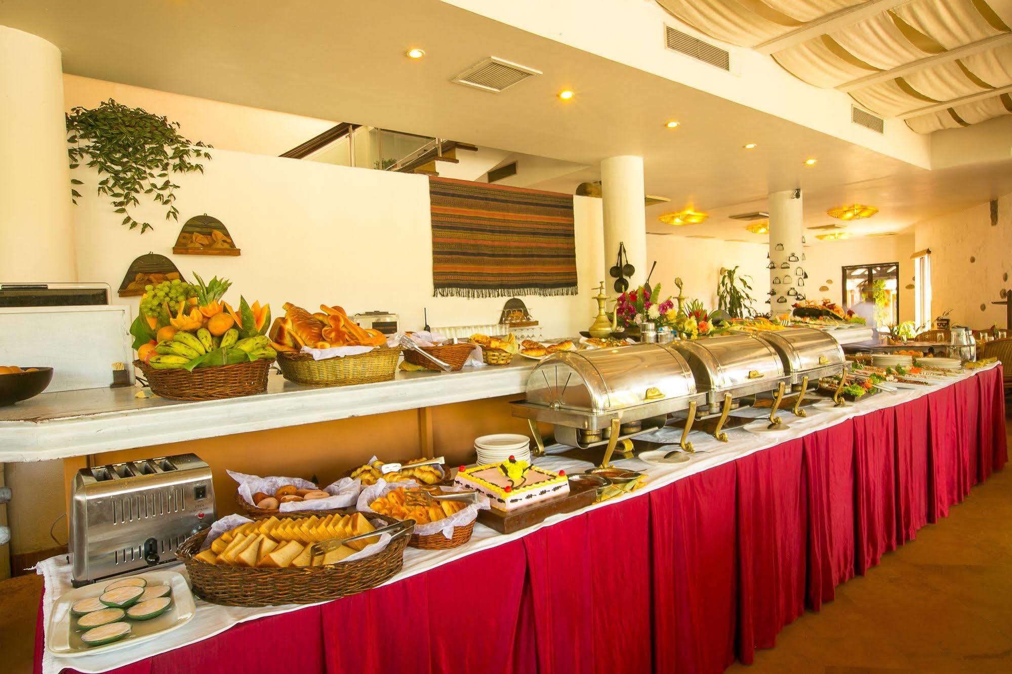 Shangri-La Village Resort, Pokhara Zewnętrze zdjęcie